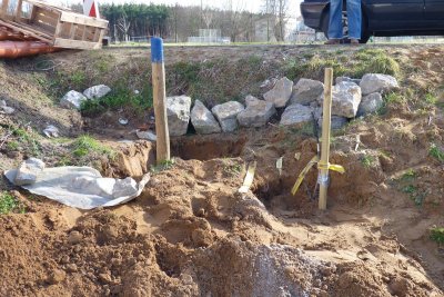 Das erste mal in der Sonne den Hausbau vorbereitet